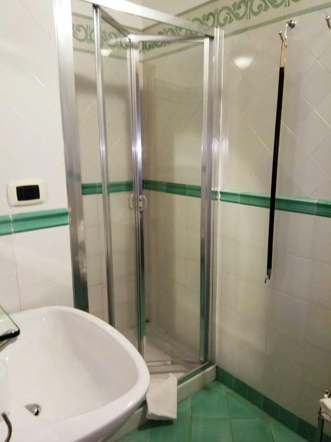 Amalfitani Salerno Centro B&B 외부 사진