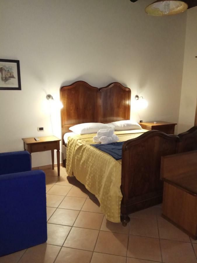 Amalfitani Salerno Centro B&B 외부 사진